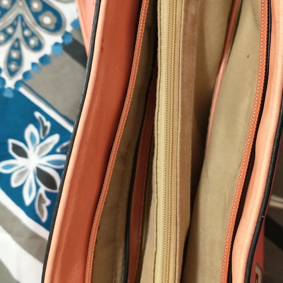 purse Coral in color very large last markdown - Picture 12 of 15